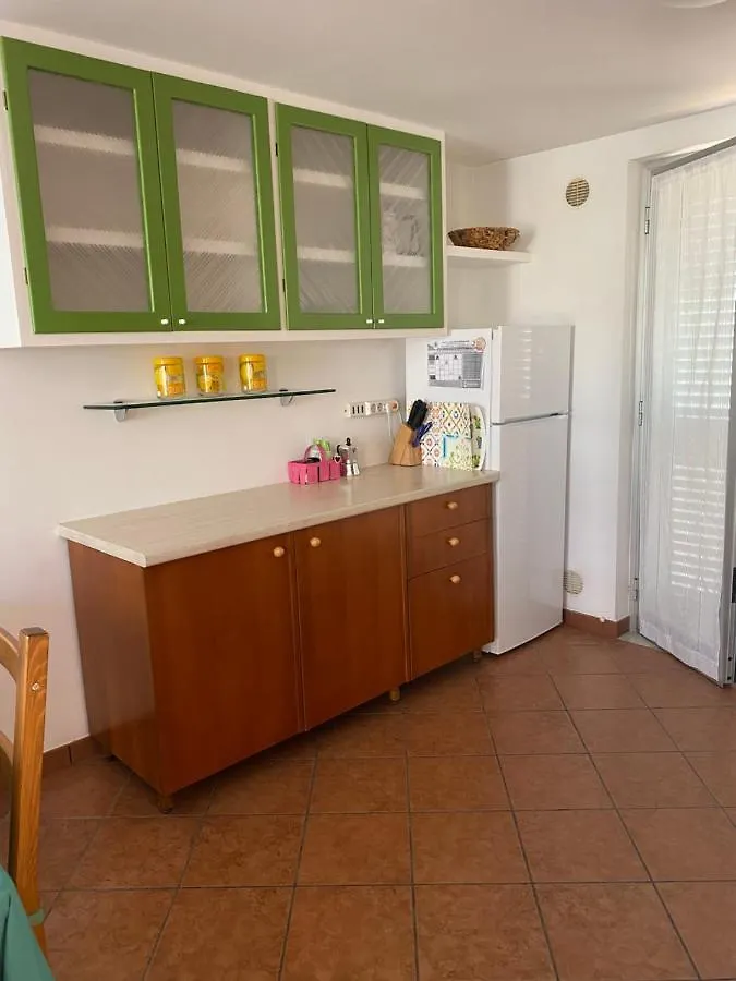 Carolina Apartments - Mansarda Capo dʼOrlando 0*,  Italia